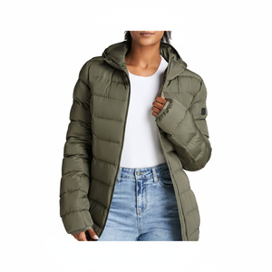 Chaqueta acolchada de nailon y poliéster para mujer de aspecto clásico, chaqueta acolchada ligera de Color único de excelente calidad para mujer - Product Image 1