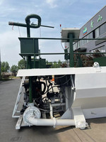 Machine d'hydrosemeuse hydraulique à moteur haute puissance et grand volume de réservoir pour le renouvellement des pentes avec boues de fibres de bois et de pâte à papier