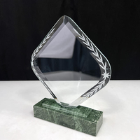 Plaque Souvenir en Cristal Diamant en Gros, Trophée Personnalisé en Cristal avec Base en Marbre