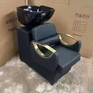 Nuevo Sillón de Peluquería Moderno de Cuero con Lavabo de Cerámica y Estructura Metálica - Diseño Semi-Reclinable - Product Image 3