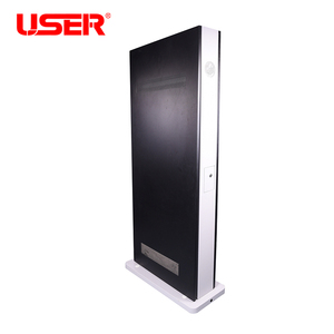 Écran publicitaire extérieur de grande taille de 55 pouces à haute luminosité et étanche avec fonction de borne de recharge - Product Image 6