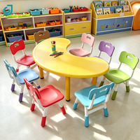 Ensemble de table et de chaises en plastique colorées pour garderie, mobilier préscolaire, chaises d'école, chaises en plastique pour enfants de maternelle