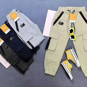 <span class=keywords><strong>Pantaloni</strong></span> <span class=keywords><strong>Cargo</strong></span> Khaki per Bambini Modello YQ269 Taglia 20-30, Asciugatura Rapida, Vari Stili con Tasche, Prezzo all'Ingrosso 3,98 Dollari - Product Image 2