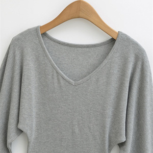 T-shirt da <span class=keywords><strong>donna</strong></span> a maniche lunghe a pipistrello con scollo a V in misto cotone e <span class=keywords><strong>viscosa</strong></span> spazzolato, tinta unita, per autunno, outdoor e street style - Product Image 2