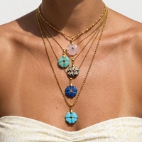 Collier tendance pour femme en acier inoxydable plaqué or avec pendentif en pierre naturelle en forme d'animal et de fleur (Lapis Lazuli, Amazonite) – Idéal comme cadeau