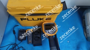 NIB Fluke TI400 60Hz <b>Thermal</b> <b>Imaging</b> <b>Camera</b> Set - Product Image 2