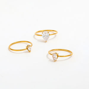 Haut de gamme 18K plaine or goutte d'eau zircone lignes fines anneau en acier inoxydable à la mode Simple plaqué or bijoux de mode - Product Image 1