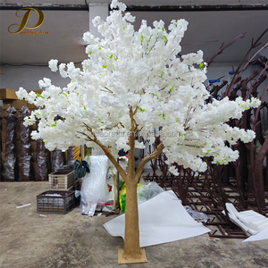 <span class=keywords><strong>Prix</strong></span> d'usine JINDA, arbre de <span class=keywords><strong>cerisier</strong></span> japonais personnalisé, fleur de <span class=keywords><strong>cerisier</strong></span> blanche artificielle en soie, décoration de jardin extérieur - Product Image 5