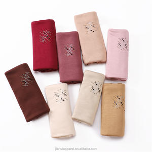 En stock elegante mujer caliente árabe Jersey diamante bufanda Rhinestone Hijab bufandas étnicas <span class=keywords><strong>turbante</strong></span> islámico Malasia para la temporada de otoño - Product Image 3