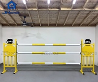 Bâtons de saut en aluminium prêts à la compétition-Rails en bois massif interchangeables en métal léger pour un entraînement équestre polyvalent
