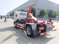 Meilleur prix HOWO 4x2 Diesel Manuel Petit camion à ordures pour le transport et l'assainissement des déchets municipaux lourds