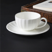 Ensemble tasse et soucoupe à café en porcelaine personnalisée 210 ml, style nordique, luxe blanc avec bord doré, écologique, style américain, vaisselle de table, cadeau