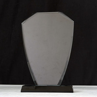 Récompense en verre cristal vierge en forme de bouclier, fournie en gros par l'usine, pour les diplômés scolaires, cadeau promotionnel MH-T185