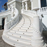 Balustrade en marbre sculpté à la main de style européen, balustre en pierre classique pour terrasse de villa, balcon