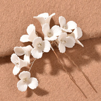 Épingle à cheveux en forme de U, accessoires de cheveux de mariage, épingle à cheveux à fleurs en céramique blanche