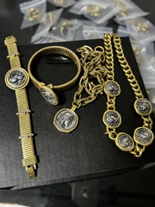 Gioielli con Monete Vintage Europee, Set di Gioielli Antichi Francesi in Oro. - Product Image 6