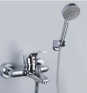 ชุดฝักบัวอาบน้ำติดผนังแบบโครเมียมสังกะสียอดนิยมจากโรงงานโดยตรง พร้อมชุดฝักบัวมือถือทันสมัย - Product Image 4