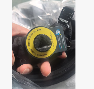 SF 1080g หมวกกันน็อคสีดำ PC พร้อมสายรัดที่สามารถปรับได้และขายึดสำหรับการป้องกันกลางแจ้ง - Product Image 2