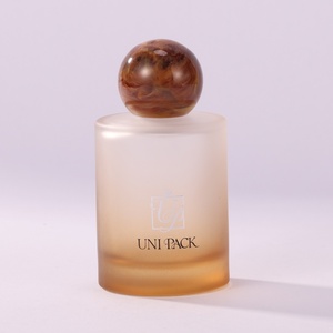 Flacon vaporisateur en verre <span class=keywords><strong>de</strong></span> <span class=keywords><strong>parfum</strong></span> dégradé rouge <span class=keywords><strong>de</strong></span> la meilleure qualité avec bouchon rond étanche vide 50ml <span class=keywords><strong>Victoria</strong></span> <span class=keywords><strong>Secret</strong></span> - Product Image 3