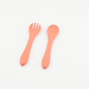 Juego de Cucharas de Silicona para Bebé, Libres de BPA, Aptas para Lavavajillas y Microondas, Resistentes al Calor, de Grado Alimenticio, para Niños de 0 a 12 Meses, Utensilios para la Hora de Comer - Product Image 4