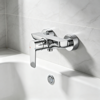 Robinet de douche mural en alliage de zinc au design moderne avec poignée unique et cartouche céramique, idéal pour les hôtels et appartements