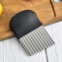 Gadgets de cuisine Trancheuse à frites Lame en acier Outil de coupe ondulée Couteau à salade et coupe-légumes Pommes de terre