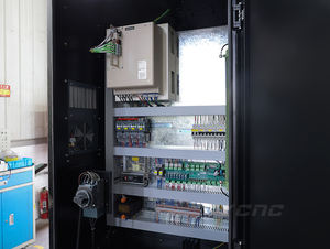 เครื่องกัดซีเอ็นซีแนวตั้งความเร็วสูง Vmc855 แบบ 5 แกน พร้อมใบรับรอง CE - Product Image 4