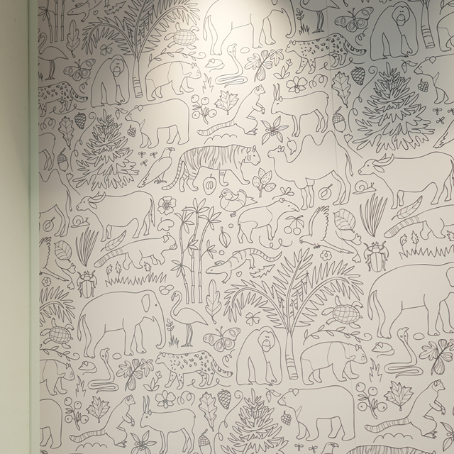 Wholesale Large Scale Nursery Wallpaper Mural Monochrome Safari Animal Feature Wall Decor for Kindergarten Eco-Friendly Material