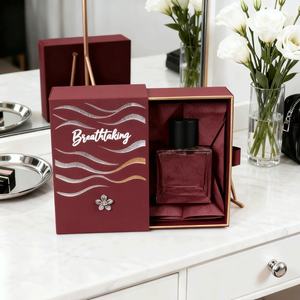 Caja de Papel Rígido para Perfumes y Cosméticos con Logotipo de Marca Personalizado, Impermeable, con Relieve, Cierre Magnético, Forro de Esponja, Moda de Alta Gama - Product Image 1