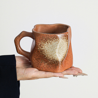 Tasse en céramique rustique à facettes irrégulières, finition émaillée effet éclaboussures, texturée, faite à la main, pour café, thé ou eau