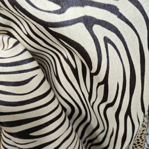 Stampa Zebra modello animale vera <span class=keywords><strong>pelle</strong></span> di mucca con <span class=keywords><strong>capelli</strong></span> su vera <span class=keywords><strong>pelle</strong></span> di cavallo - Product Image 2