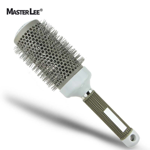 <span class=keywords><strong>Spazzola</strong></span> <span class=keywords><strong>per</strong></span> <span class=keywords><strong>Capelli</strong></span> in Ceramica Resistente al Calore, <span class=keywords><strong>Spazzola</strong></span> Districante <span class=keywords><strong>per</strong></span> Parrucchieri, Prezzo all'Ingrosso, <span class=keywords><strong>Spazzola</strong></span> Rotonda Ionica in Plastica ABS e Nylon - Product Image 3