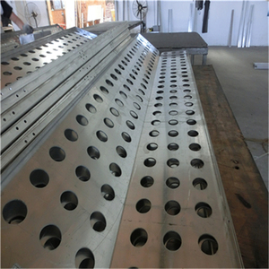 Revêtement en aluminium perforé insonorisant et thermolaqué - Product Image 5
