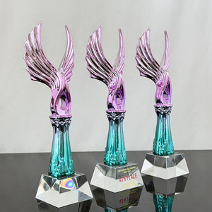 Trofeo in Resina Aquila Viola e Verde con Ali Aperte, Souvenir Creativo Personalizzato, Premio in Cristallo MH-J0736 - Product Image 6