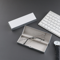 E88 étui à lunettes en alliage d'aluminium, vente en gros étuis à lunettes en métal portable résistant à la pression léger et à la mode