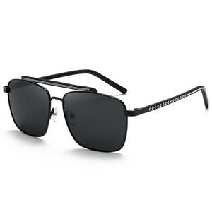 Gafas de sol polarizadas Greyjack para hombre, montura de metal negro, protección UV400, lentes cuadradas grandes, gafas para conducir - Product Image 3