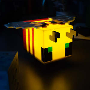 Veilleuse Abeille Minecraft pour Enfants, Lampe Abeille Pixelisée à Lumière Douce, Rechargeable par USB, Décoration de Chambre Inspirée du Jeu Minecraft - Product Image 1