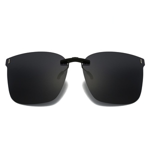 Nuevas Gafas de Sol Polarizadas con Clip para Viajes al Aire Libre, Anti-UV, Clip para Gafas de Miopía para Hombres y Mujeres - Product Image 3
