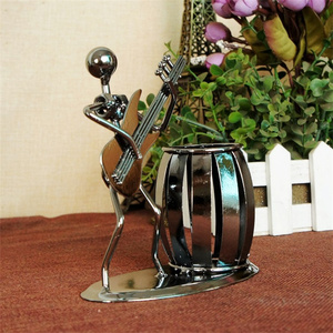 Vente en gros de cadeaux de vacances en métal <span class=keywords><strong>Porte</strong></span>-<span class=keywords><strong>stylo</strong></span> de bureau en fer musical pour le bureau - Product Image 4
