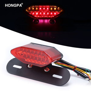 Fanale Posteriore LED Retrò per Moto, Luce di Stop e Freno, Illuminazione di Marcia per Accessori Scooter e Motociclette - Product Image 1