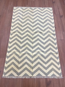 พรมปูพื้นผ้าฝ้ายทอมือกันลื่น สีเบจ ลายจิ๊กซอว์ นุ่ม เบา ทันสมัย เหมาะสำหรับปูพื้นบ้าน ปิกนิก และตั้งแคมป์ - Product Image 2