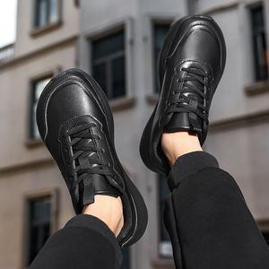 Zapatillas Deportivas Personalizadas Negras <span class=keywords><strong>para</strong></span> <span class=keywords><strong>Hombre</strong></span>, Fabricadas en Fábrica, con Logotipo, Calzado Deportivo Informal <span class=keywords><strong>para</strong></span> Exteriores con MOQ Bajo, Zapatillas de Punta Ancha Personalizadas - Product Image 4