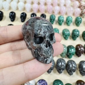 Bán Buôn Tay Khắc 1.5 Inch Yooperlite <span class=keywords><strong>Skull</strong></span> Chất Lượng Cao Tinh Thể Tự Nhiên Khắc Cho Halloween Trang Trí Quà Tặng Đồ Trang Sức Mặt Dây Chuyền - Product Image 4