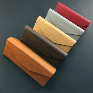 Boîte à lunettes pliable en PU tendance, motif grain de bois, étui rigide triangulaire pour lunettes - Product Image 1