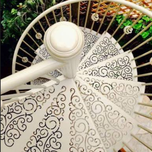 <span class=keywords><strong>Scala</strong></span> a chiocciola moderna in acciaio inossidabile con decorazioni floreali, superficie antiruggine, facile installazione per esterni e interni di ville - Product Image 3