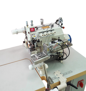 Máquina <span class=keywords><strong>de</strong></span> coser overlock multifuncional <span class=keywords><strong>de</strong></span> un solo motor RNEX6-4D para camisetas, cuellos y detalles laterales, ideal para prendas sexys. - Product Image 2