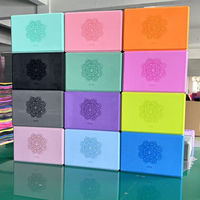 Bloc de yoga en mousse EVA universel, couleur unie, simple, haute densité 200g, avec logo personnalisé gravé au laser, vente en gros