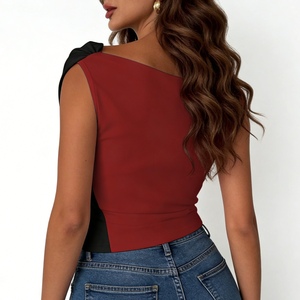 Haut asymétrique color block pour femme - T-shirt sans manches tendance - Product Image 3