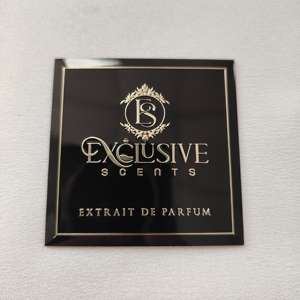 Etiqueta de Botella de Vino con Logotipo 3D de Metal Personalizado, Etiqueta Adhesiva Dorada Grabada, Etiqueta Impermeable de Lujo para Botellas de Perfume y Frascos de Velas - Product Image 6