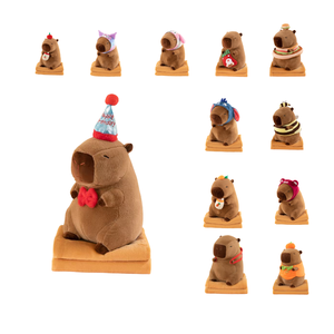 Süper yumuşak isınma sevimli karton şekilli kare çevre dostu peluş 2 in 1 yastık katı flanel polar battaniye - Product Image 1